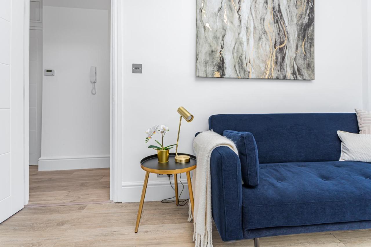 Modern 3 And 2 Bedroom Apartment In Maida Vale Londra Esterno foto