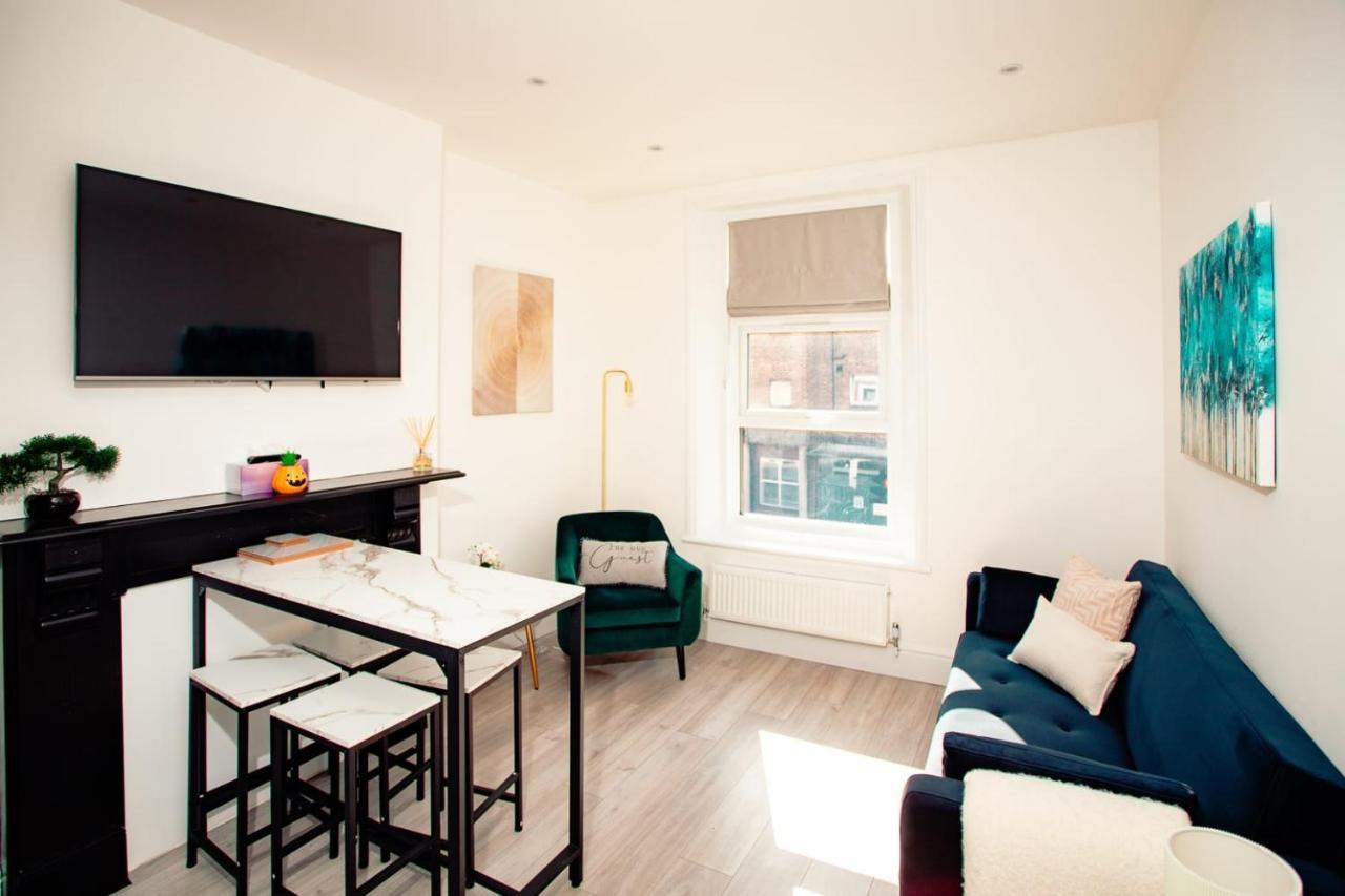 Modern 3 And 2 Bedroom Apartment In Maida Vale Londra Esterno foto